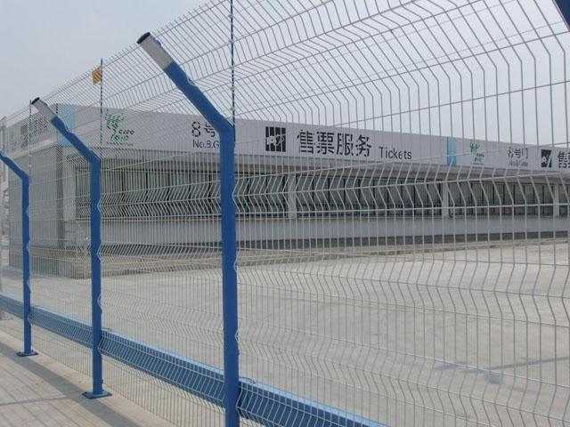 湖北公路護(hù)欄網(wǎng)