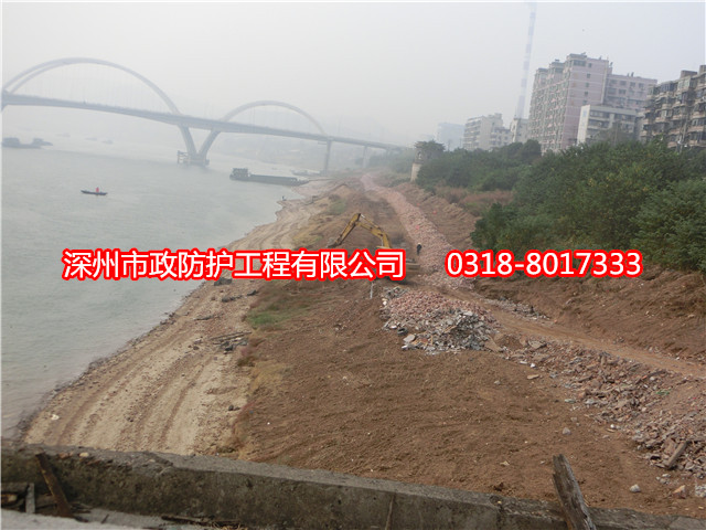 湖北格賓石籠施工先進(jìn)行清基才能進(jìn)行砌筑